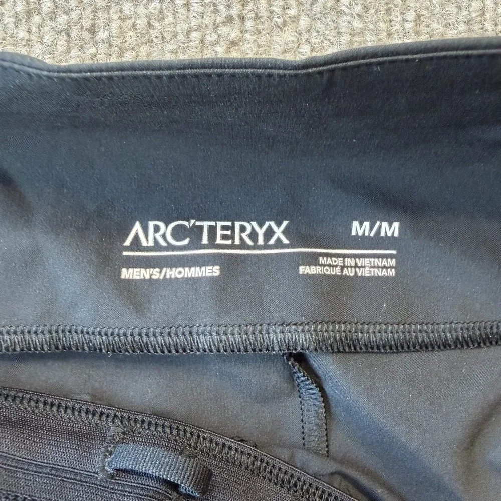 Arc'teryx Cormac Shorts Men's M Black Trail Running Athletic Gym Hiking Liner